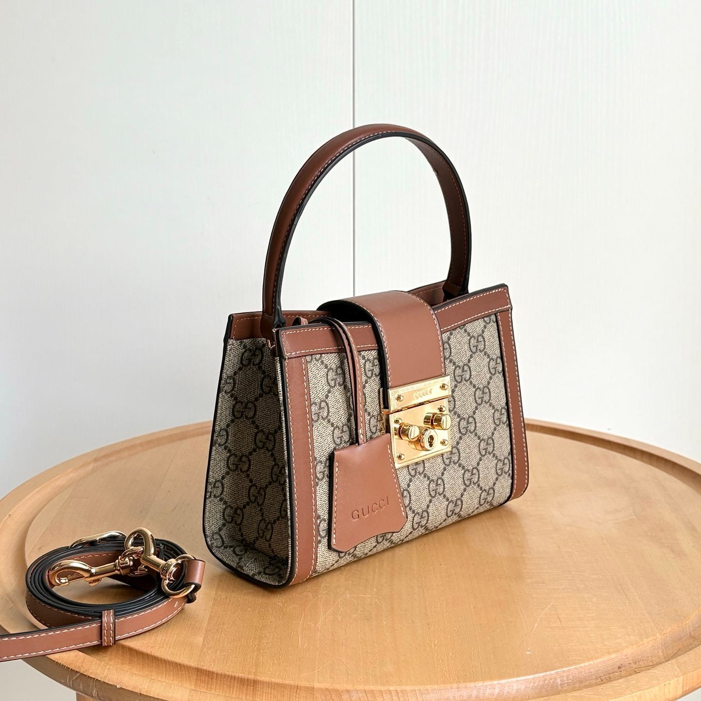 Gvc*1 Padlock Small Top Handle Bag Beige And Dark Brown 20Cm ‎‎841653 Fad6L 9758