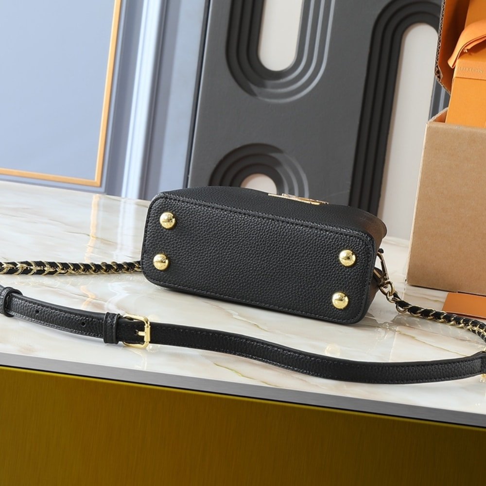 L0vis Vvtt0n Capucines Mini Black 21Cm