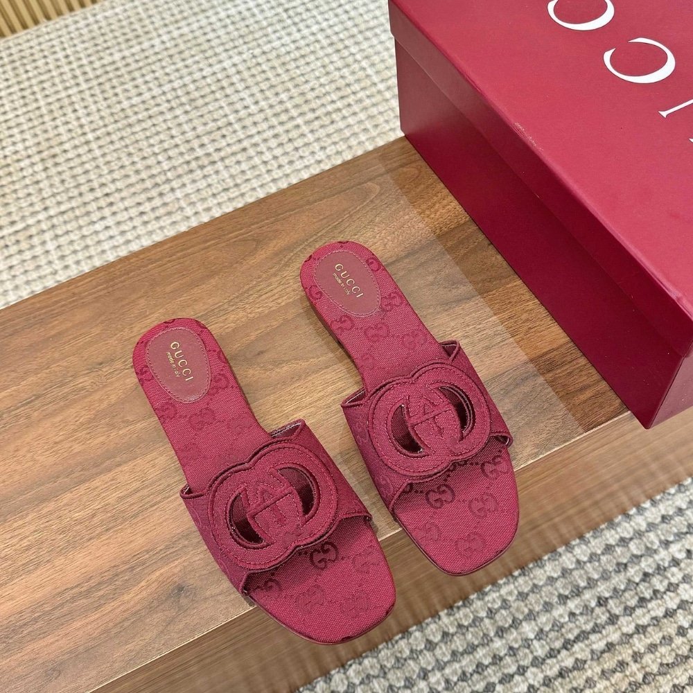 Gvc*1 Women Slide Sandal With Interlocking G Rosso Ancora Red Gg Canvas ‎790447 9Sf00 8549