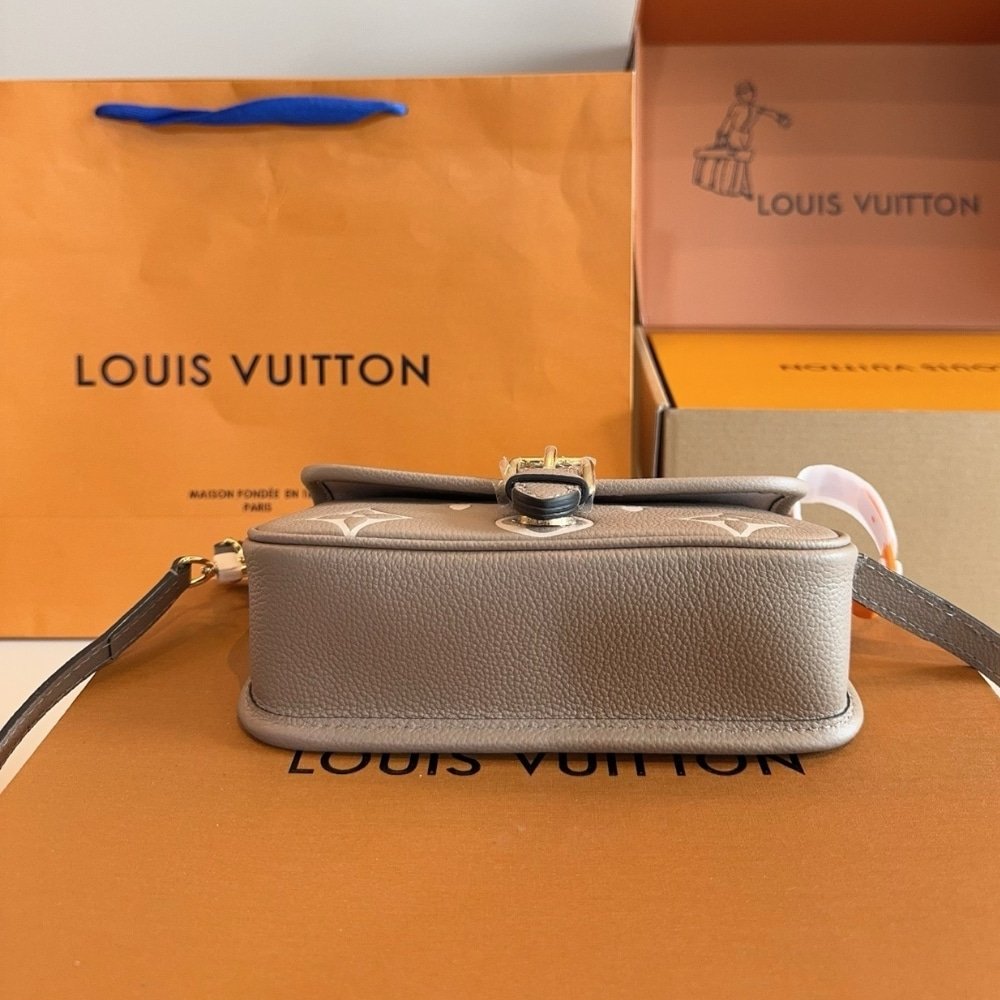 L0vis Vvtt0n Nano Diane Beige 19Cm M83300