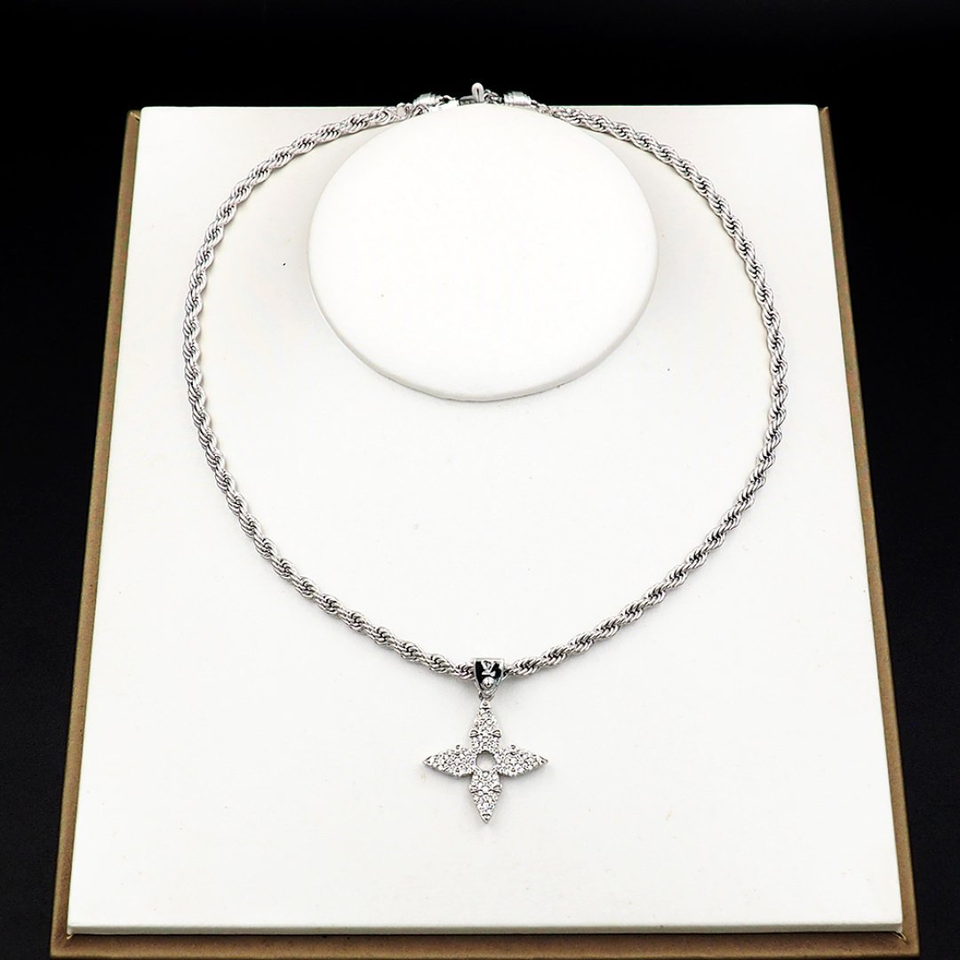 L0vis Vvtt0n Lv Rope Pendant Necklace Silver