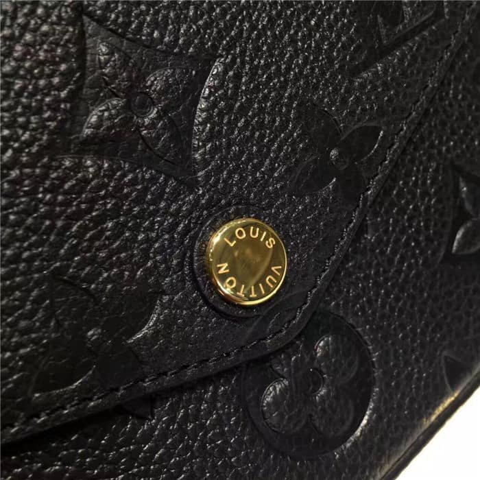 L0vis Vvtt0n Félicie Pochette Black 21Cm M82477