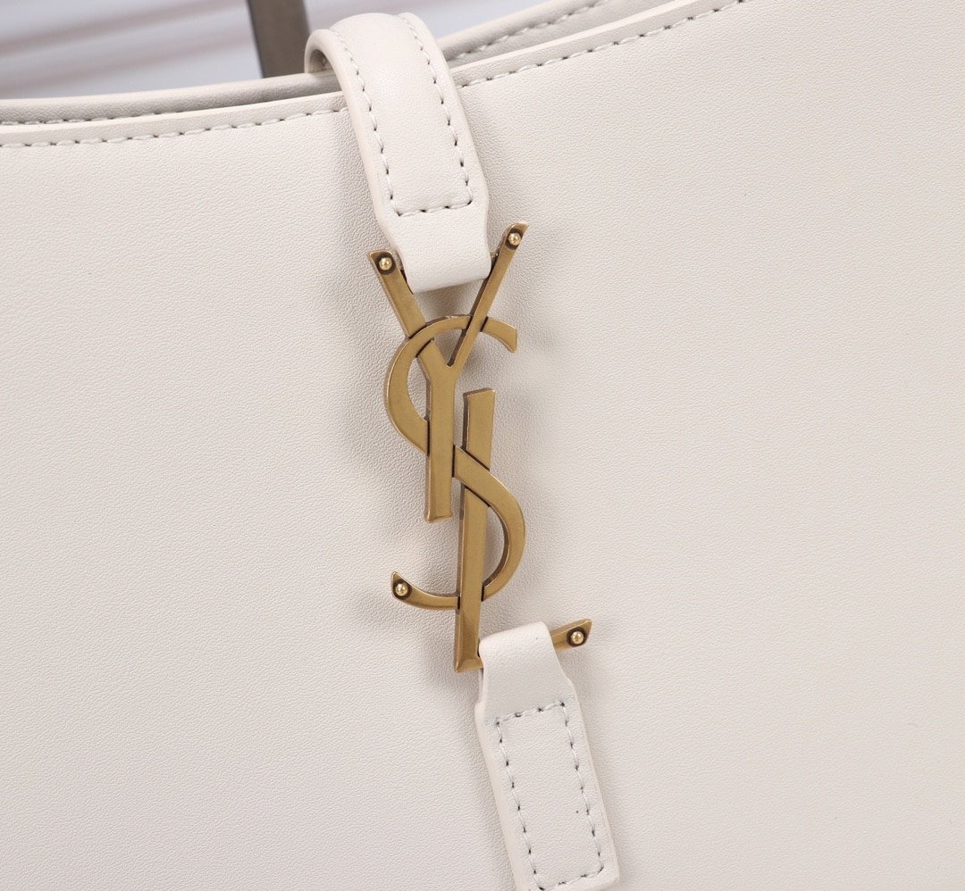 Sa1nt Lau*nt Le 5 À 7 Hobo Bag In Smooth Leather White 23Cm 6572282R20W9207