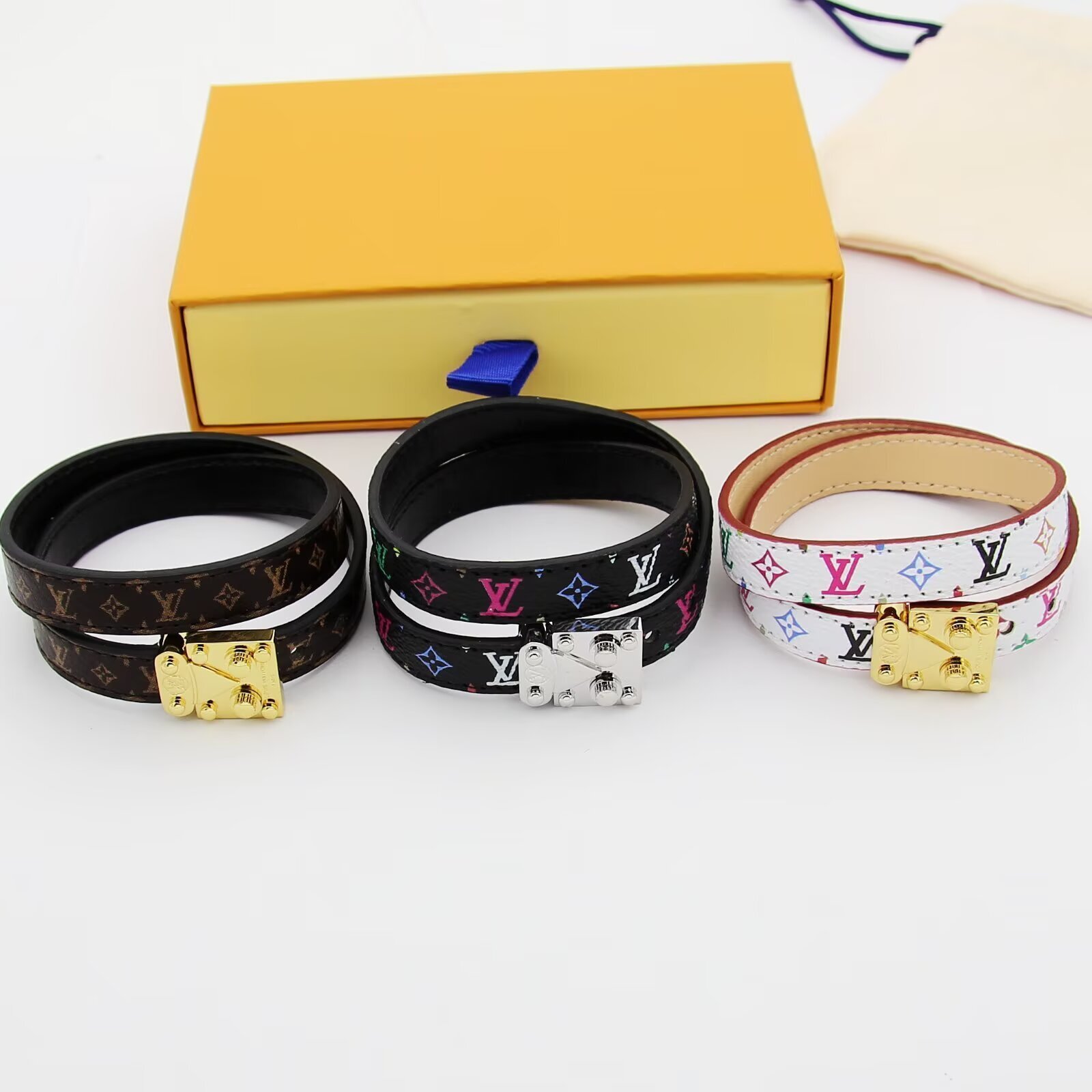 L0vis Vvtt0n X Murakami Lv Signature Bracelet White M8966E