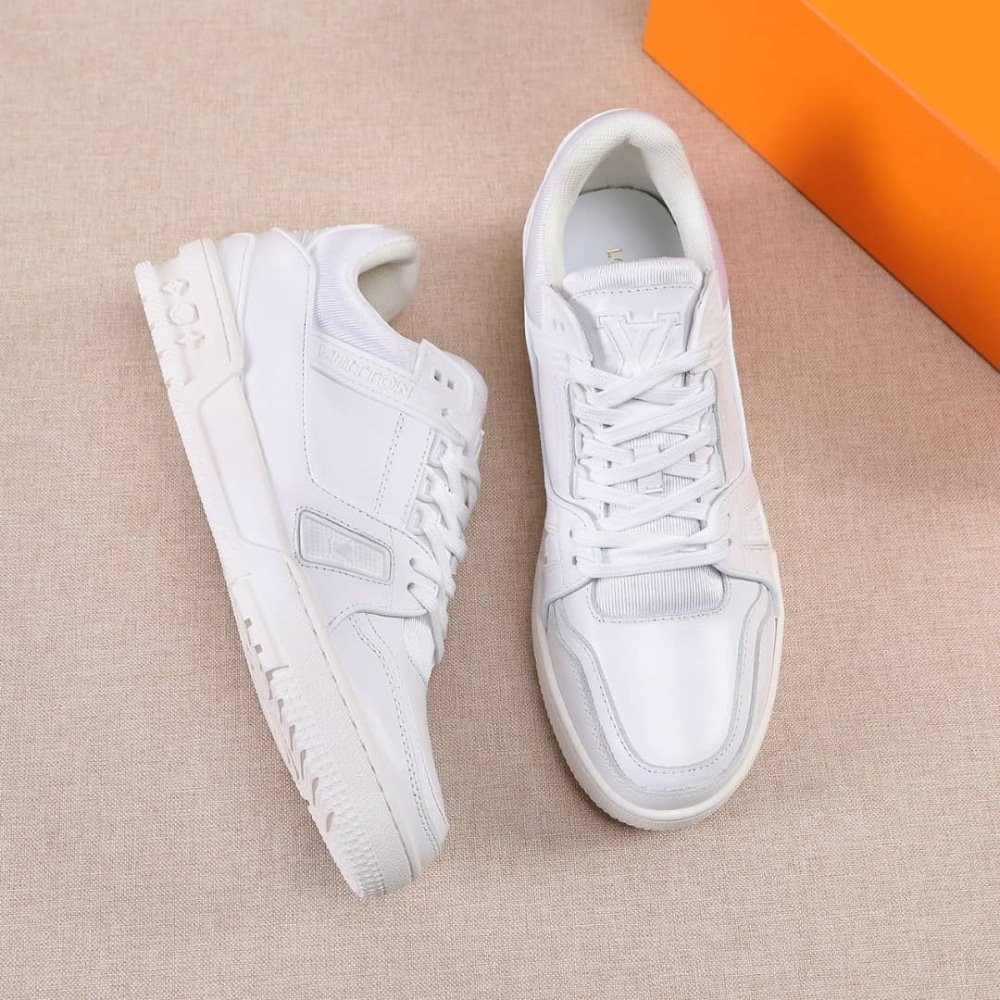 L0vis Vvtt0n Lv Trainer Sneaker White 1A9G50