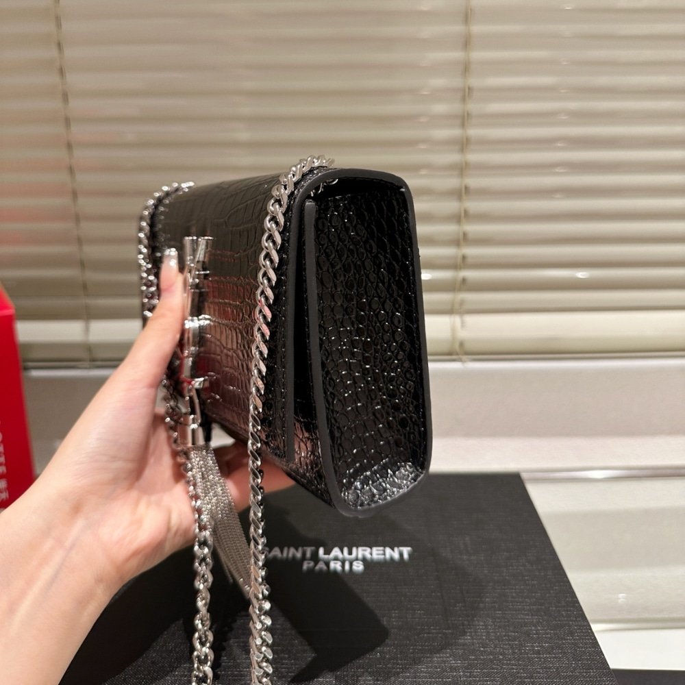 Sa1nt Lau*nt Kate Small Tassel In Crocodile Embossed Leather Silver Black 19Cm 474366Dnd0N1000