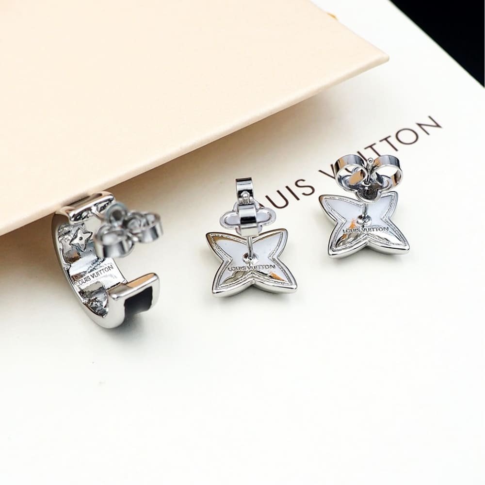 L0vis Vvtt0n Lv Spike Earrings Silver M01718