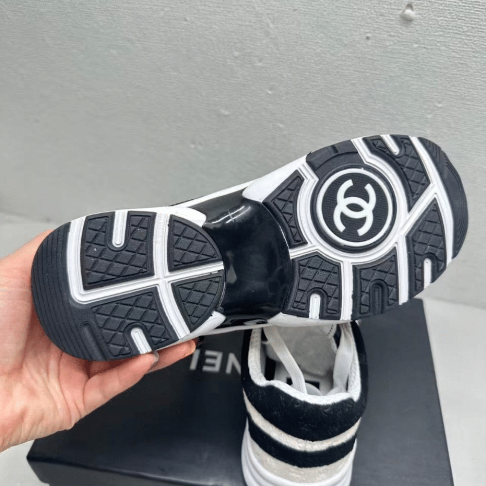 Ch**el Printed Suede Sneaker White And Black G39230 X56689 K4718