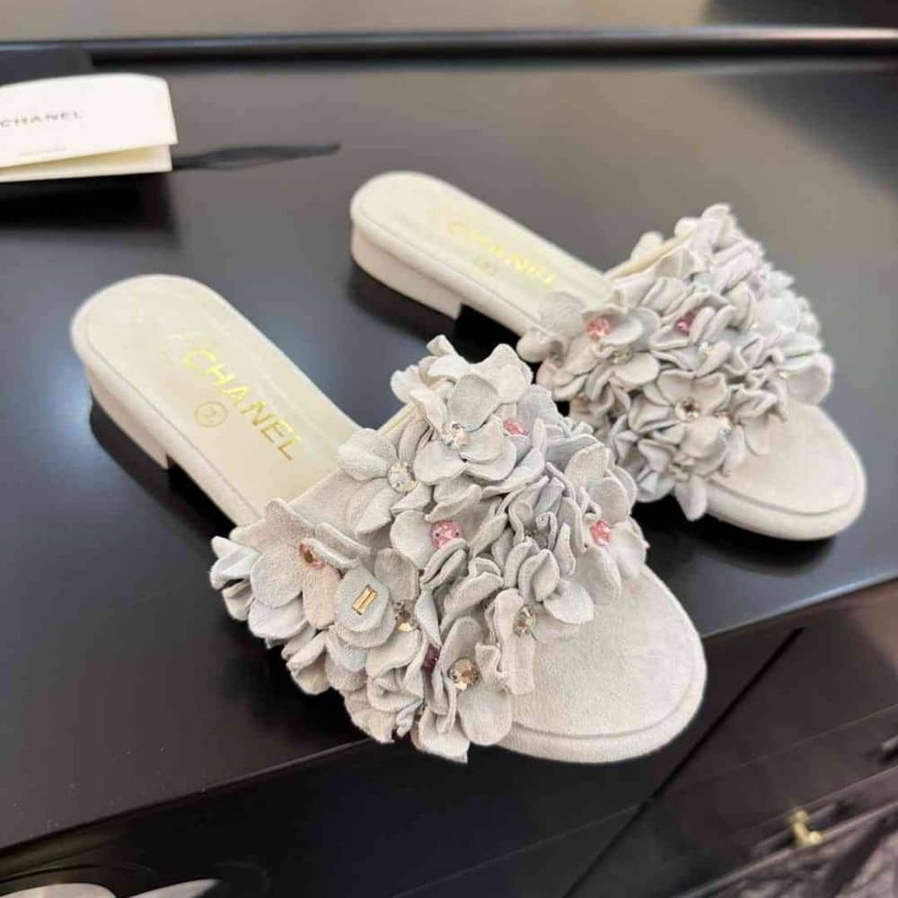 Ch**el Mules Suede Strass White G46231 B19043 Naeya