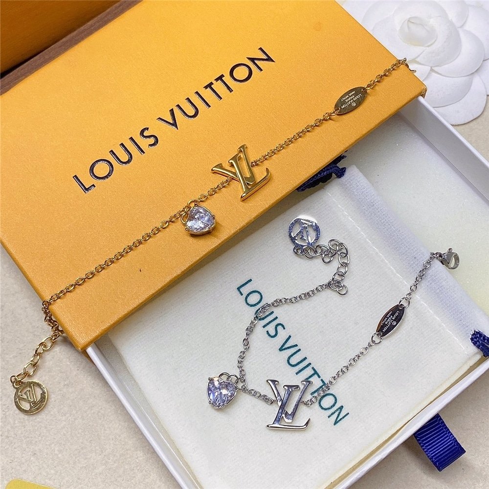 L0vis Vvtt0n Lv Iconic Heart Bracelet Gold M1342A