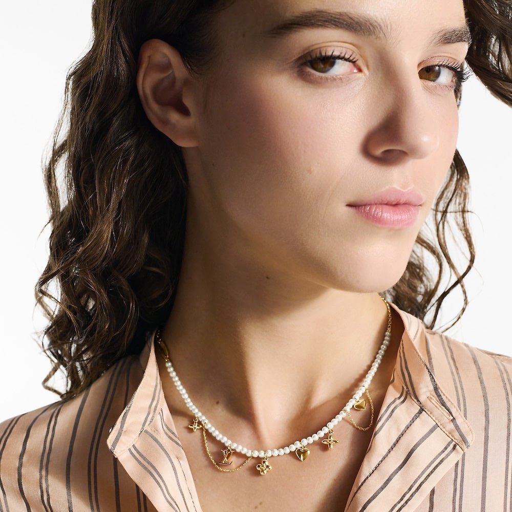 L0vis Vvtt0n Blooming Pearls Necklace Gold M02388