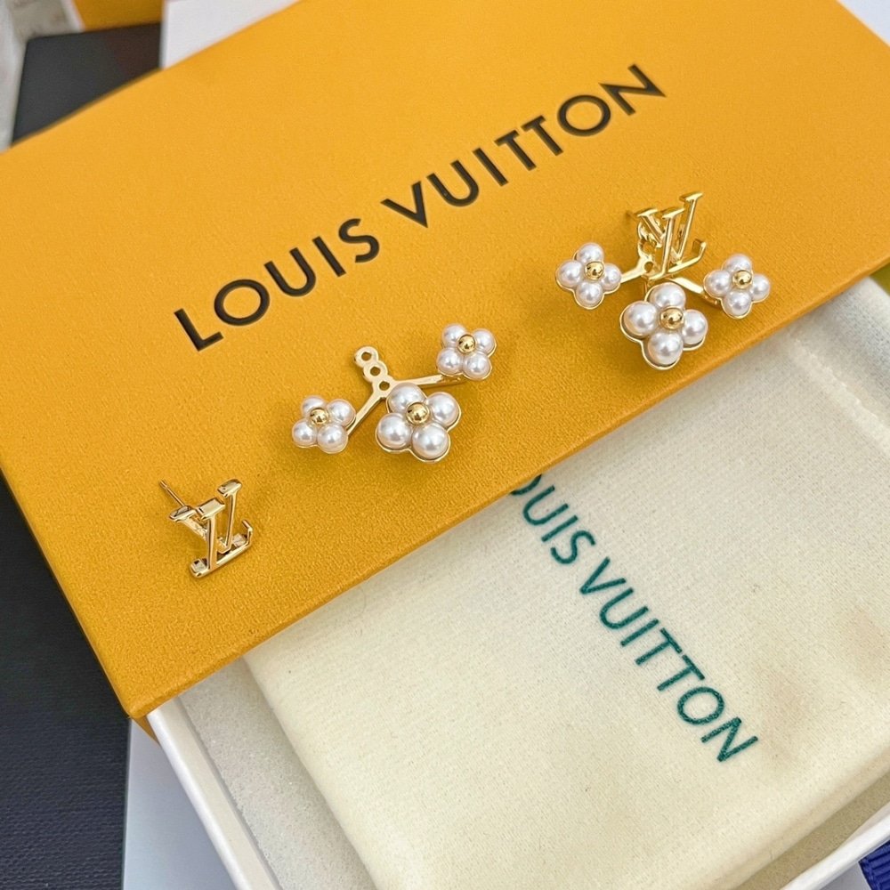 L0vis Vvtt0n Lv Floragram Earrings White Gold