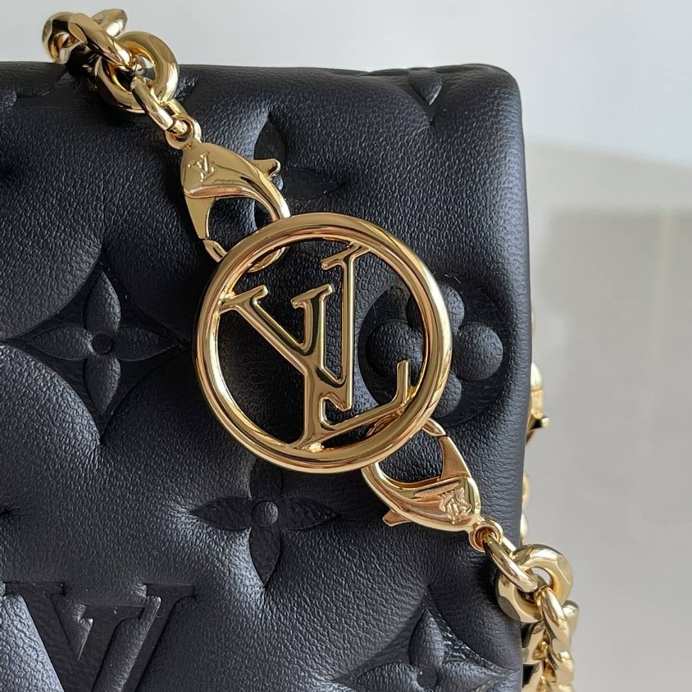 L0vis Vvtt0n Pochette Coussin Black 20Cm M82116