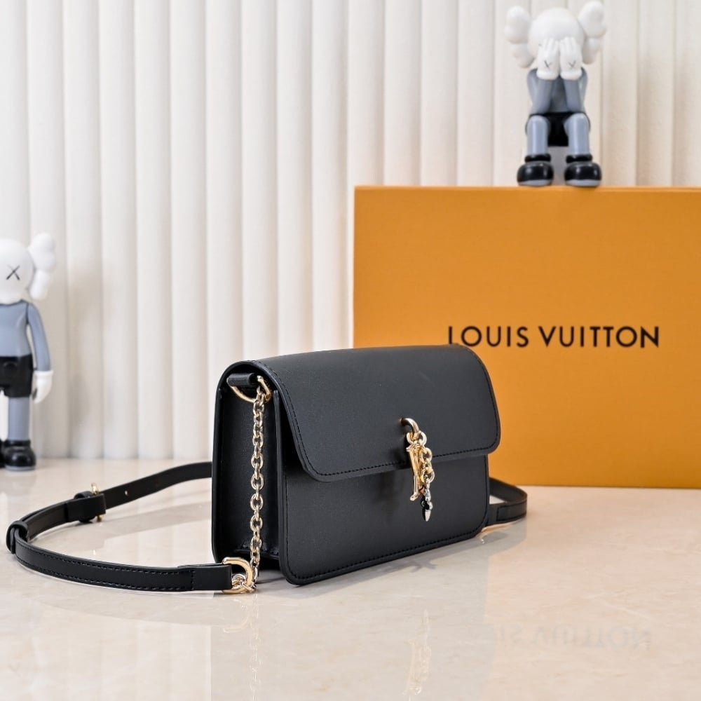 L0vis Vvtt0n Wallet On Chain Lv Bloom Black 20Cm M14564