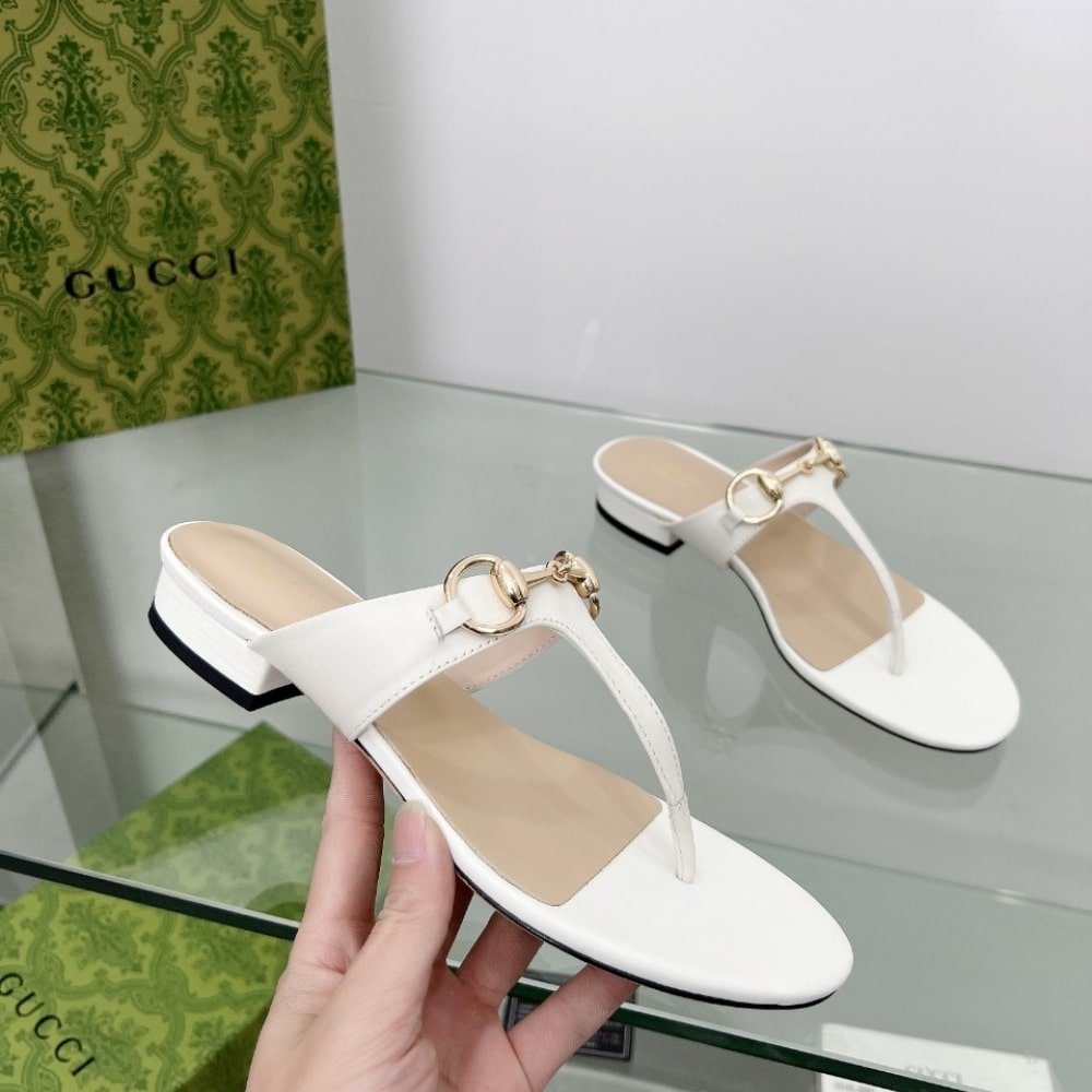 Gvc*1 Women’s Thong Sandal With Horsebit Ivory 816590 C9D00 9540