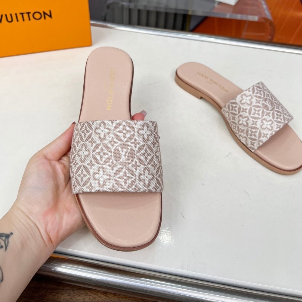 L0vis Vvtt0n Lily Flat Mule Beige 1Ahm99
