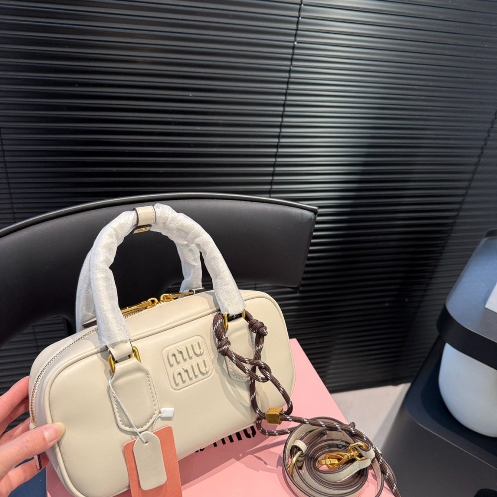 M1um1u Arcadie Bag Chalk White 22Cm 5Bb142 Acr3 F0K74 V Oon