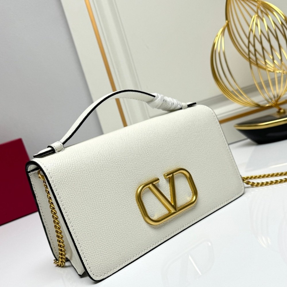 Va1e*ntin0 Garavani Vlogo Signature Grainy Wallet With White Black 22Cm