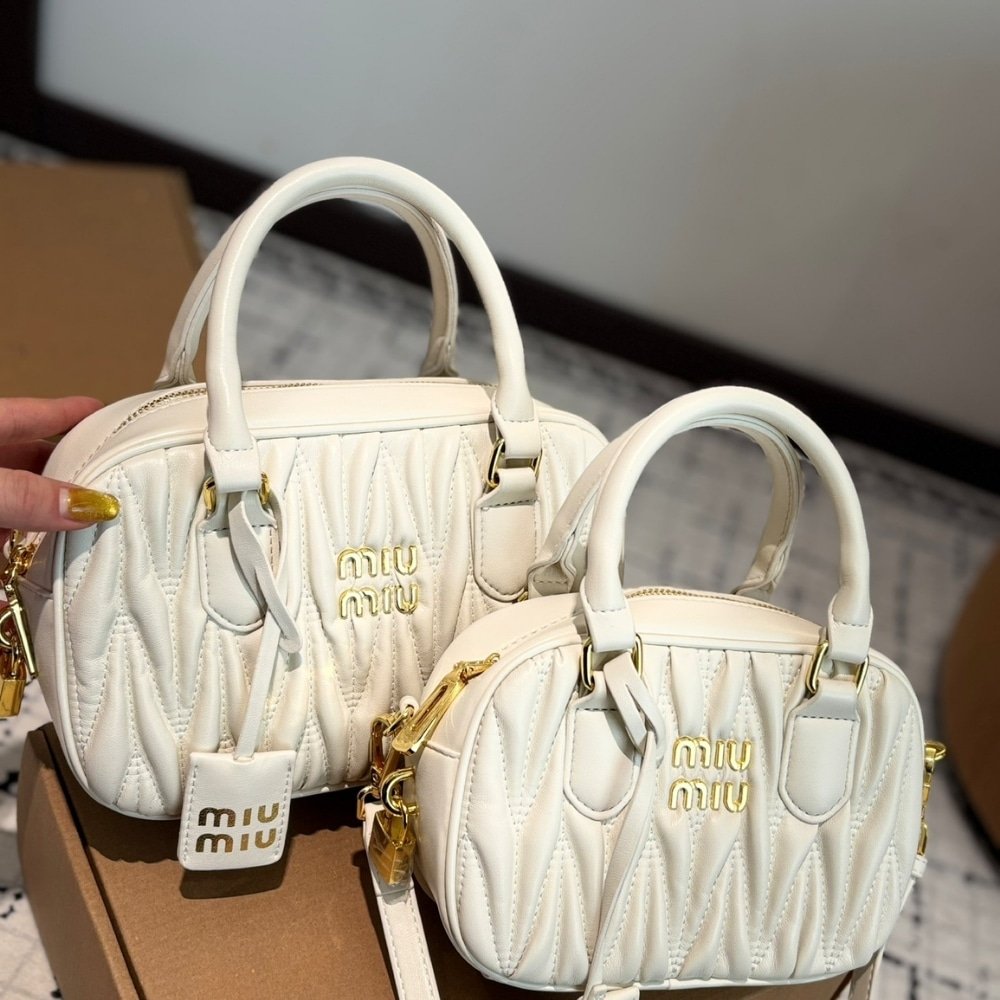 M1um1u Arcadie Matelassé Nappa Bag White 20Cm 5Bb123 N88 F0009 V Ooo