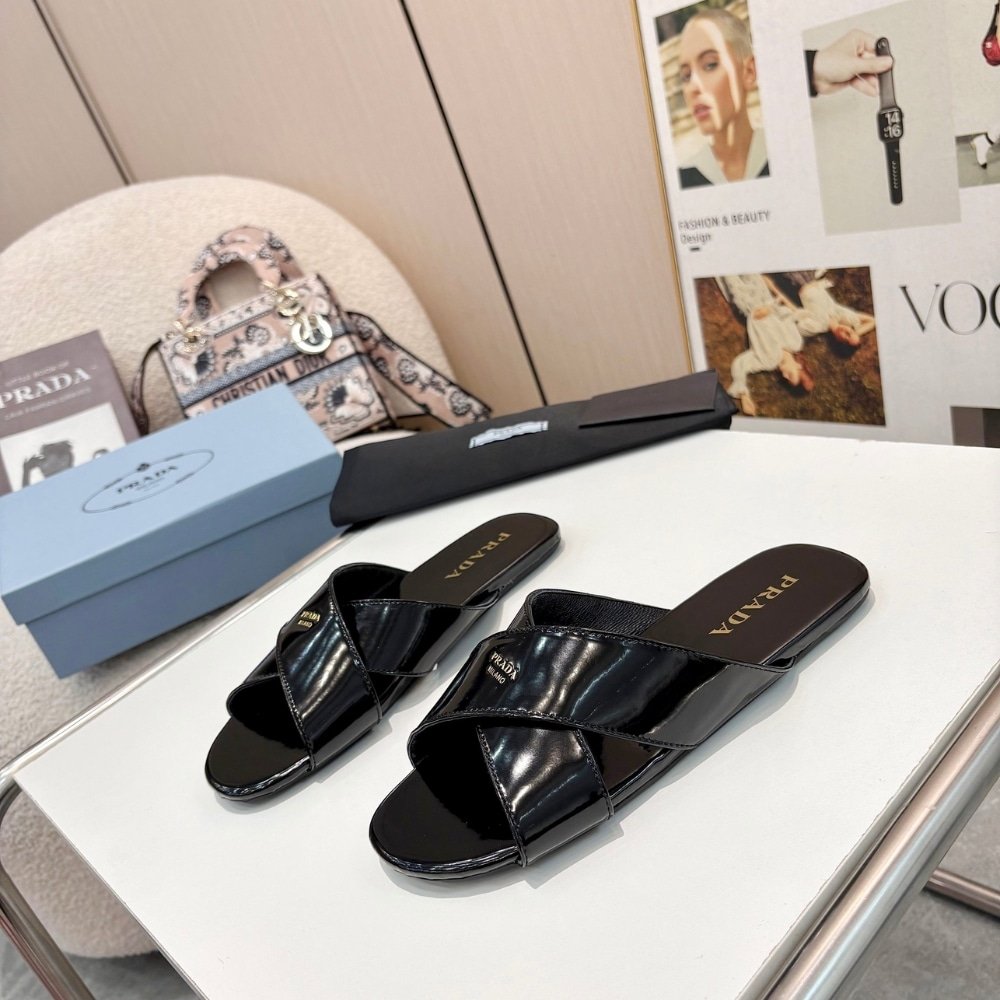 Pra*a Brushed Leather Slides Black 1Xx768 055 F0002 F 005