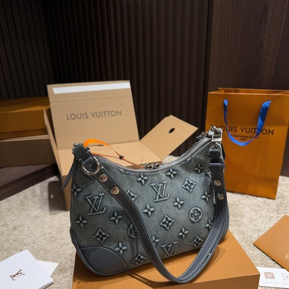 L0vis Vvtt0n Boulogne PM Denim Blue 26Cm