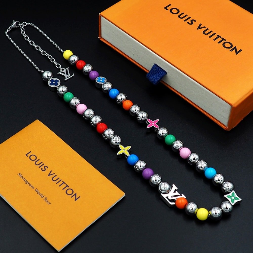 L0vis Vvtt0n Lv Candy Necklace M02729