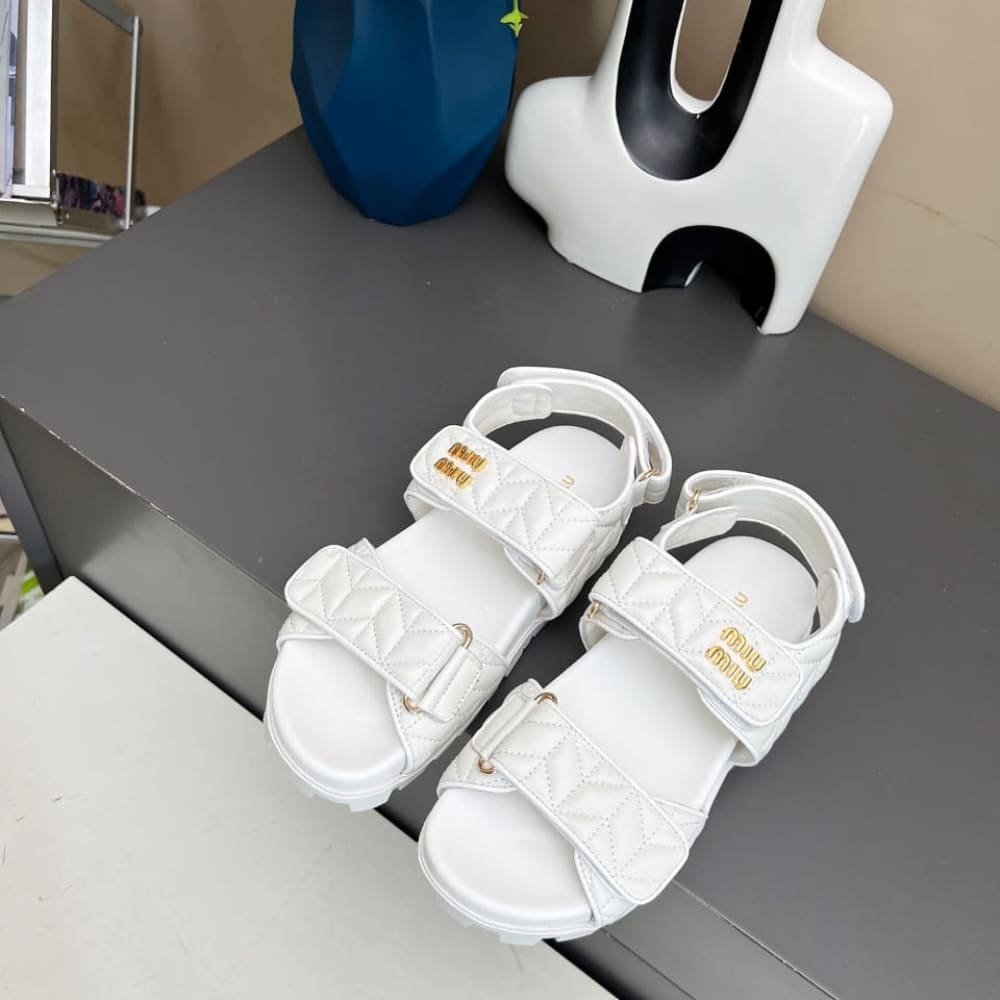 M1um1u Sporty Matelasse Nappa Leather Sandals White 5X135E 88T F0009 F 010