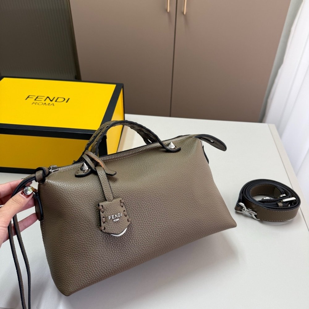 F**di By The Way Medium Leather Boston Bag Brown 20Cm 8Bl1465Qjf03B