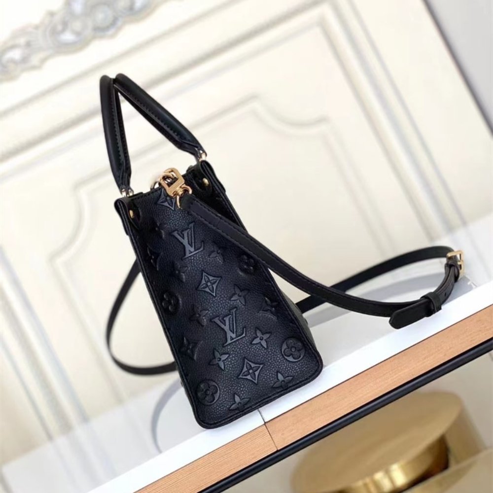 L0vis Vvtt0n Onthego PM Black 25Cm M45653