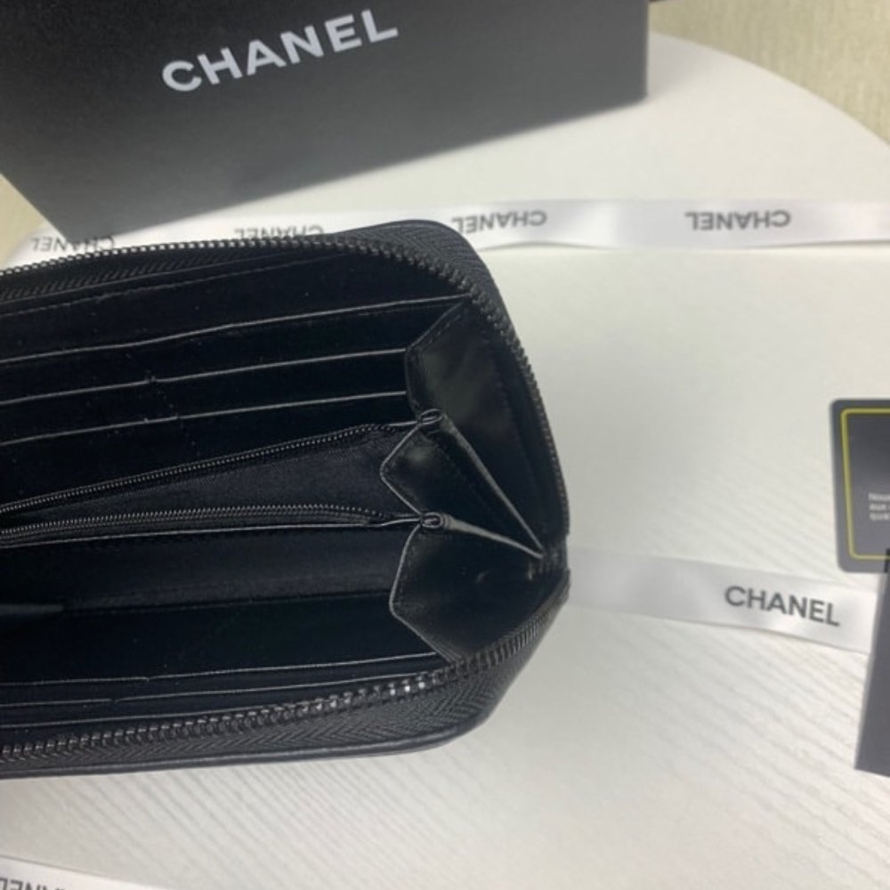 Ch**el Boy Long Zipped Wallet Silver Hardware Black 19Cm