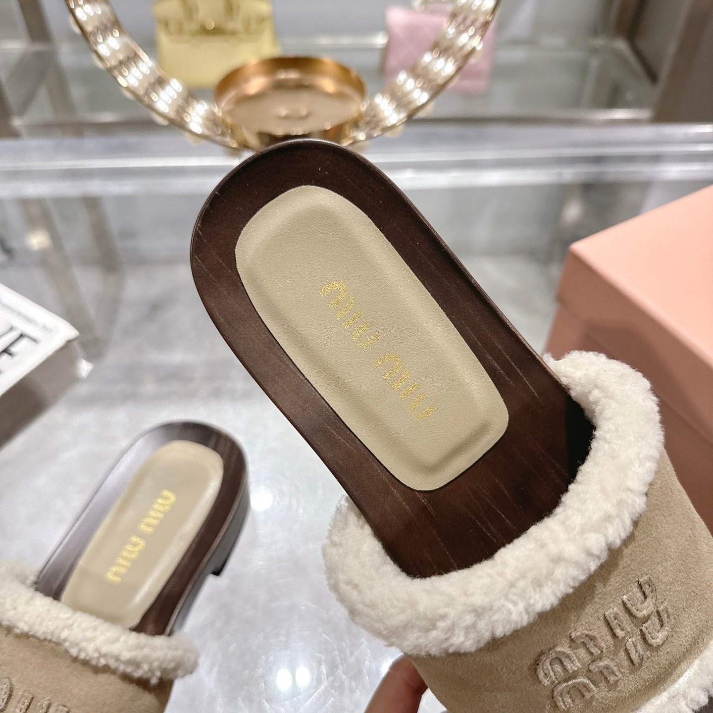 M1um1u Suede Clogs Desert Beige 5Z505E Z0G F0F24 F Zf30