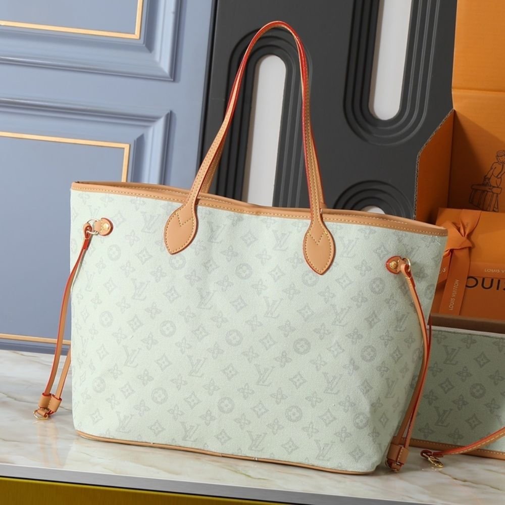 L0vis Vvtt0n Neverfull MM Monogram Origine Green 31Cm