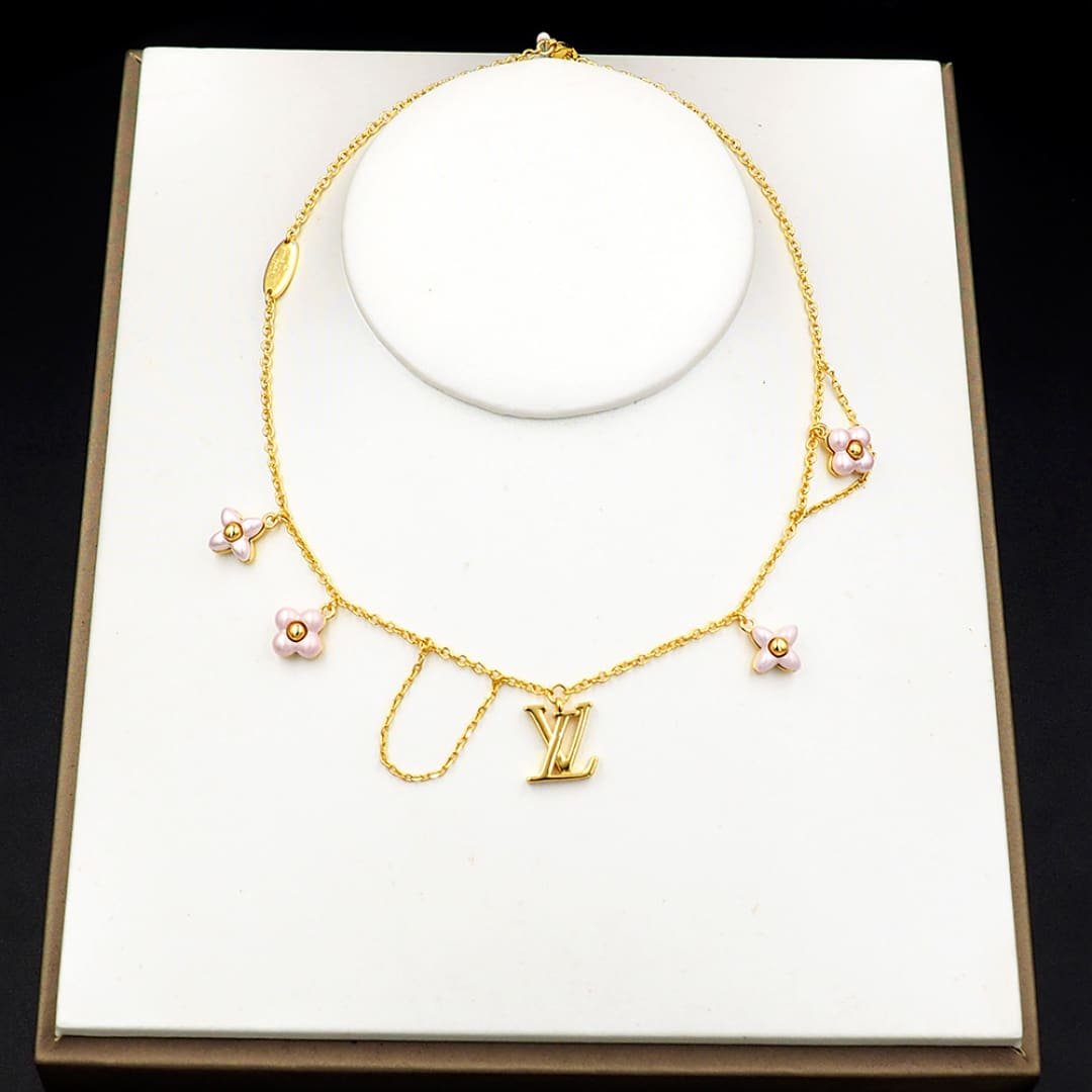 L0vis Vvtt0n Lv Floragram Necklace Gold M03016