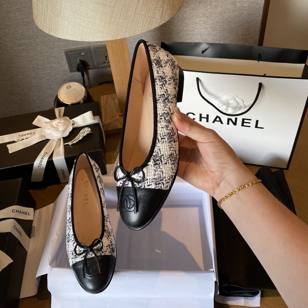 Ch**el Ballerina Flats Tweed And Patents White Black