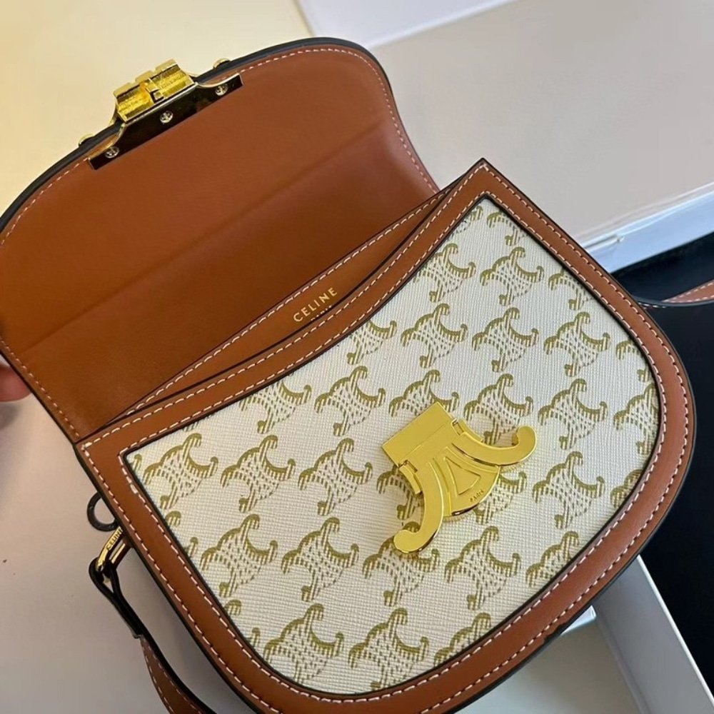 Ce1i*e Mini Besace In Triomphe Canvas And Calfskin White 18Cm 196702Bzj 01Bc