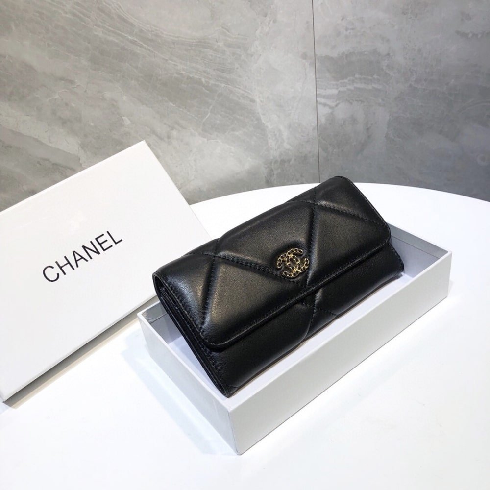 Ch**el 19 Flap Long Wallet Black 19Cm