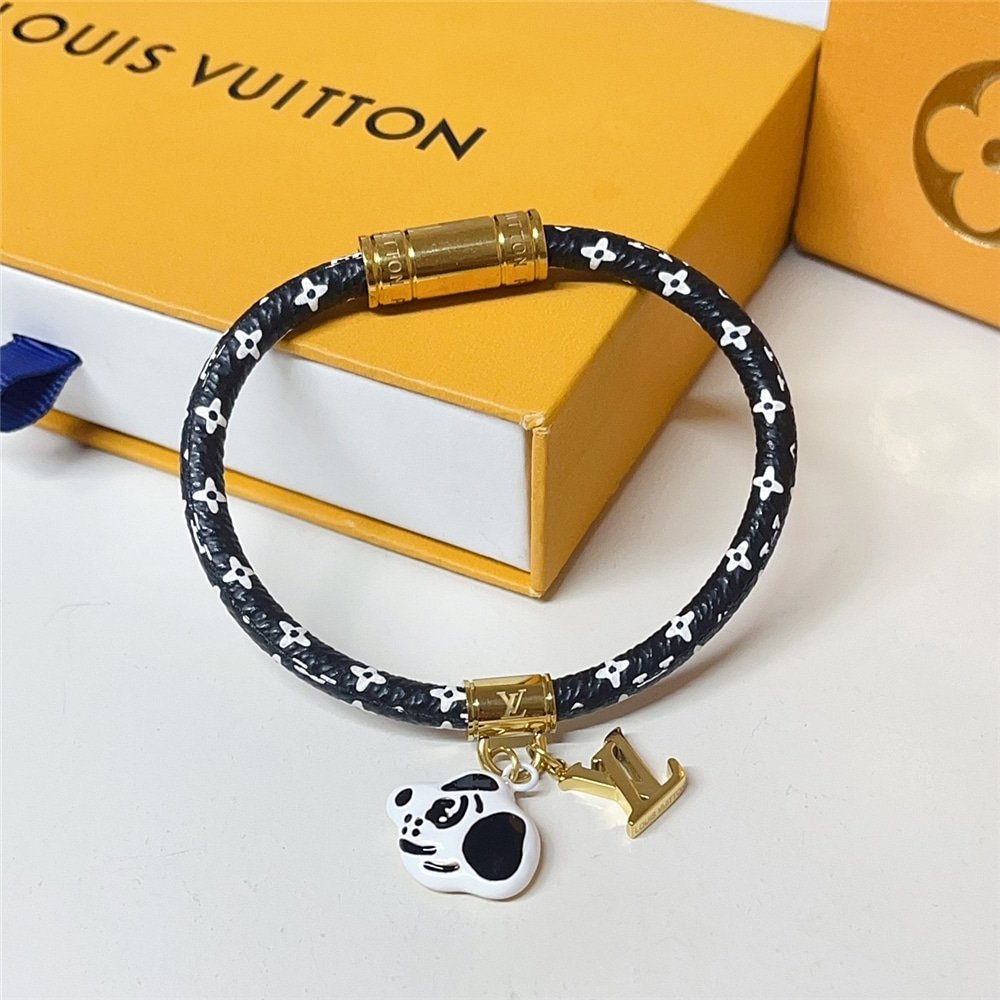 L0vis Vvtt0n Animogram Bracelet Monogram Black M8664F