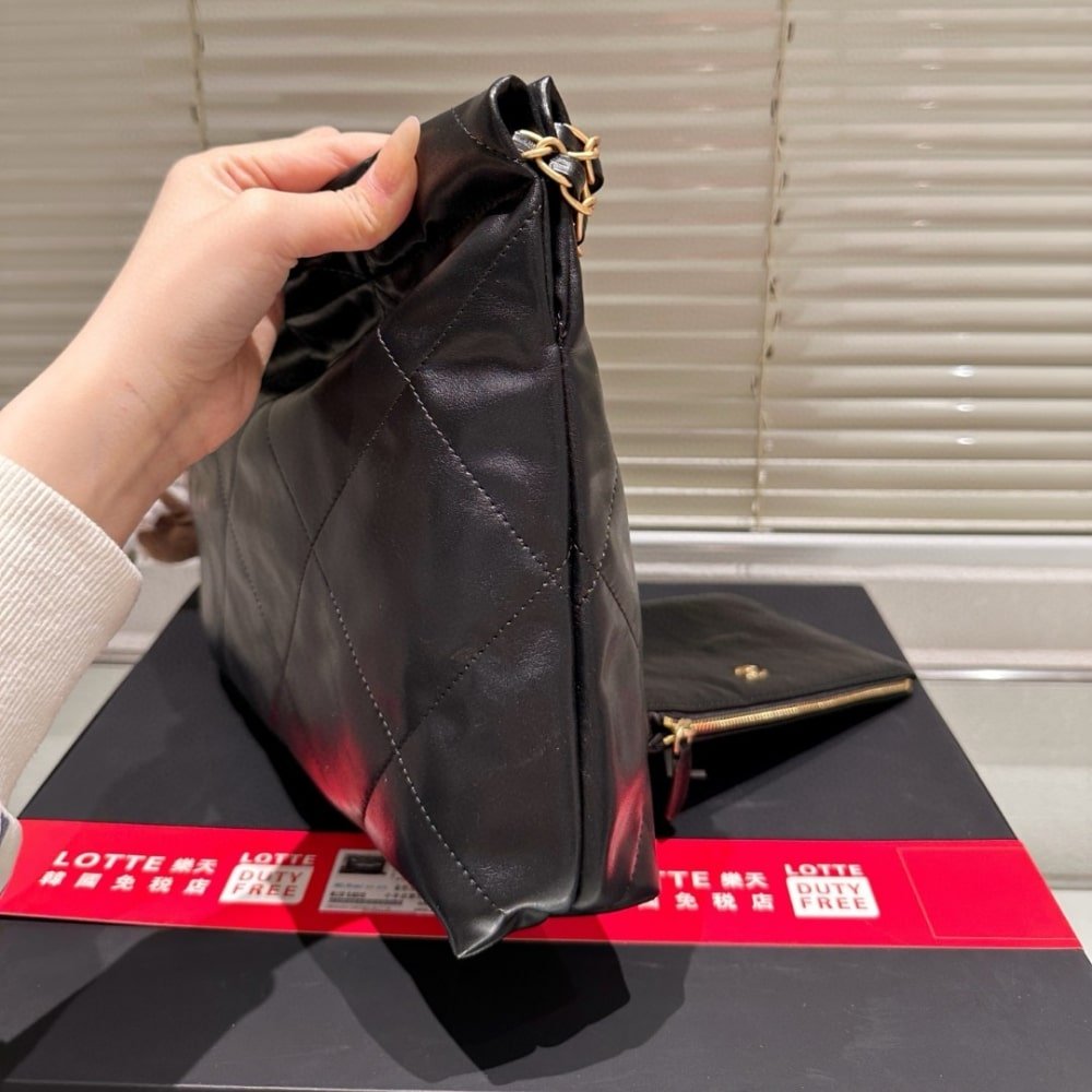Ch**el 22 East West Bag Leather Black 39Cm