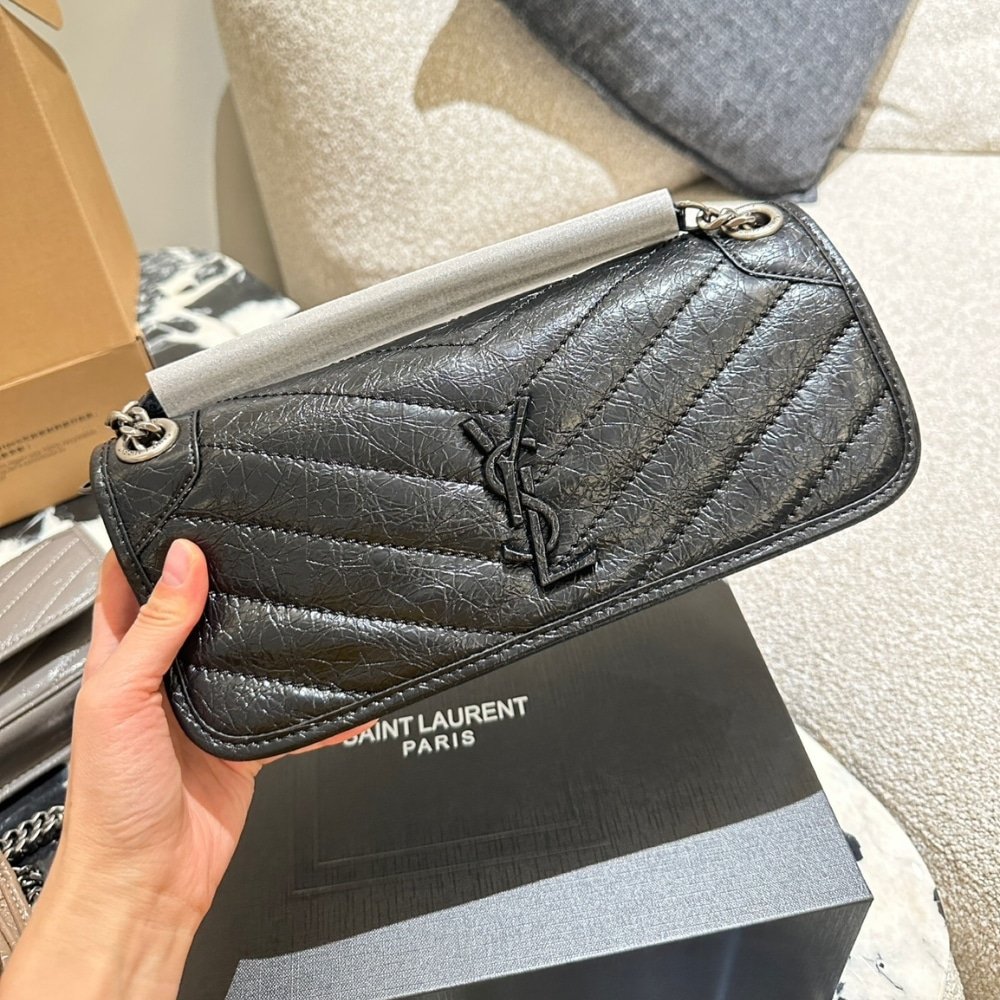 Sa1nt Lau*nt Mini Matelasse Monogram Niki Bag Black 26Cm