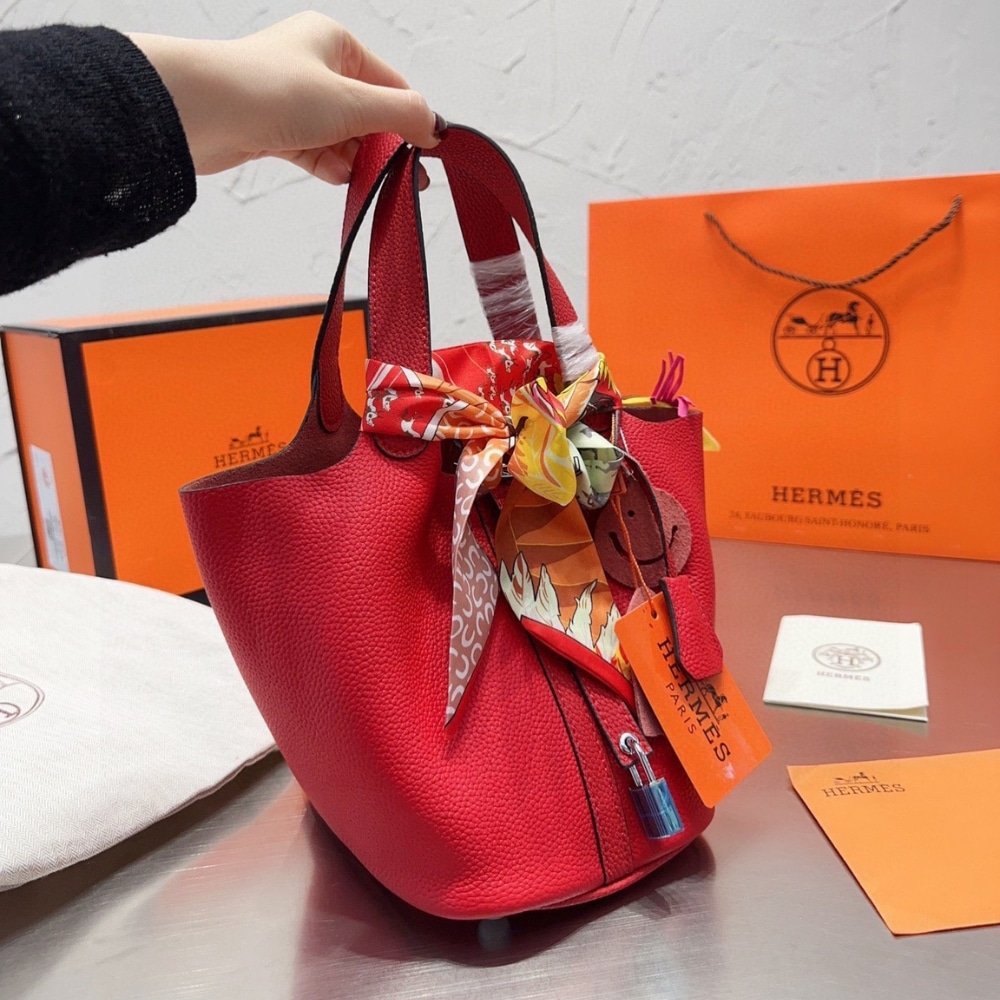 H**me5 Picotin Lock 18 Bag Red With Silver 18Cm