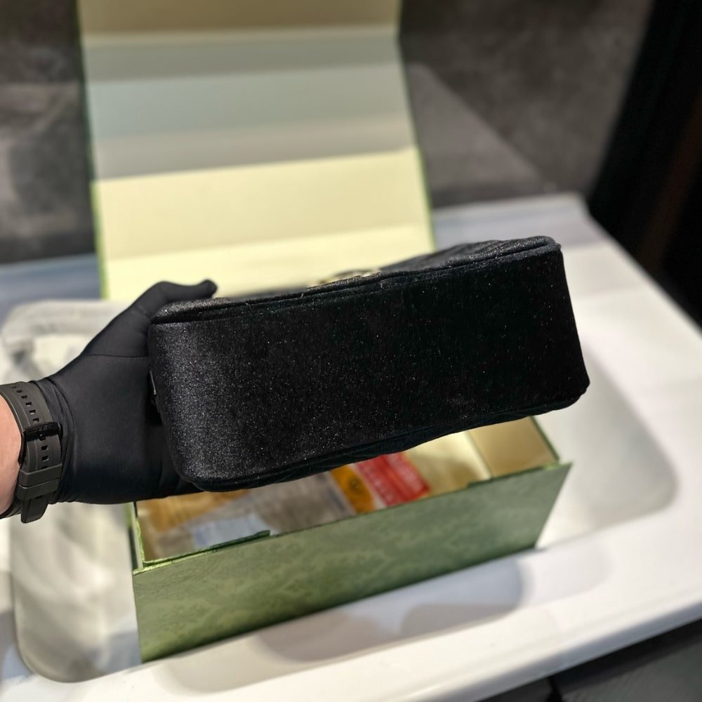 Gvc*1 Small Gg Marmont Camera Bag Velvet Black 23Cm