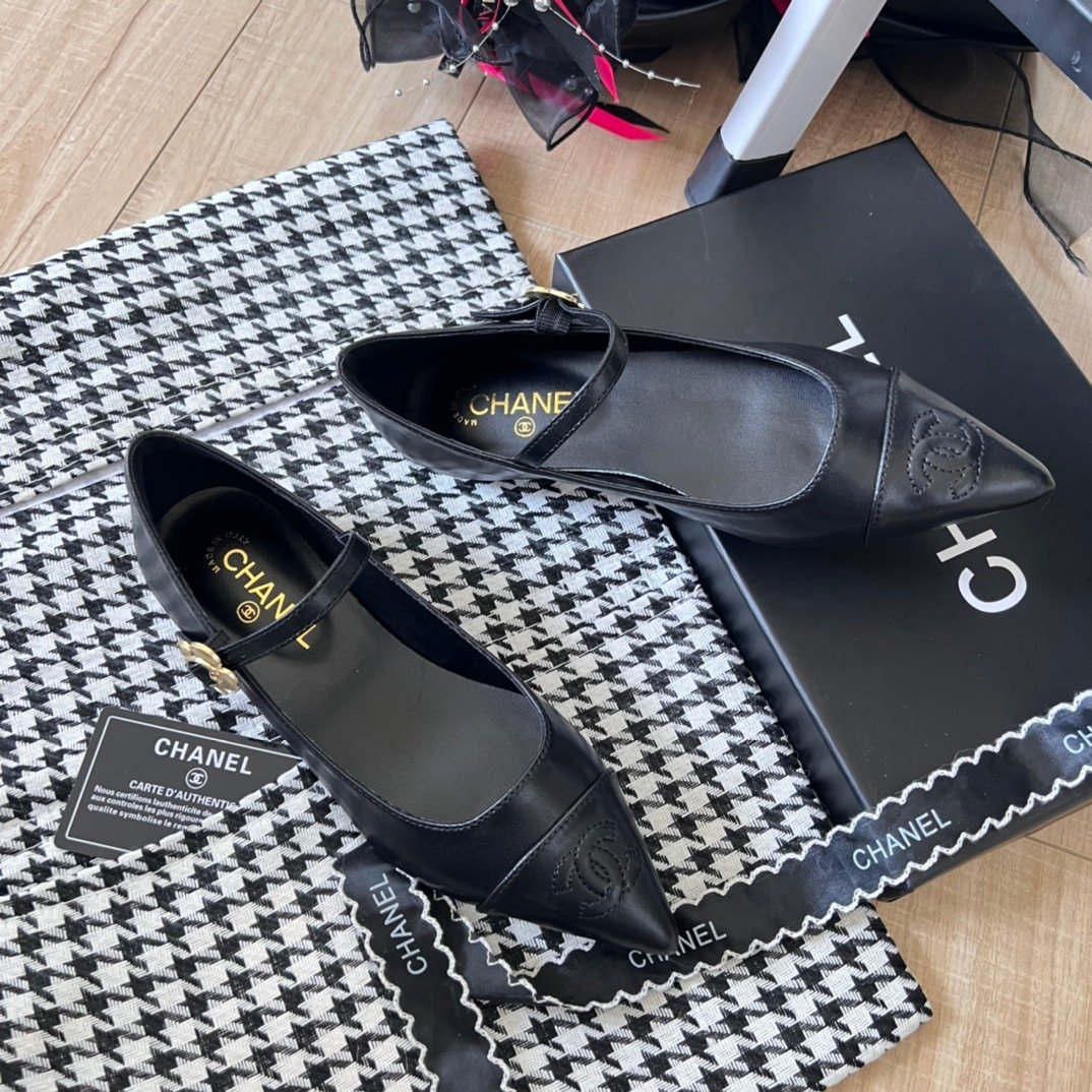 Ch**el Pointed Toe Doll Shoes With Gold Flower In Black