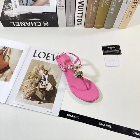 Ch**el Shiny Pearl Crystal Cc Heart Thong Sandals Pink