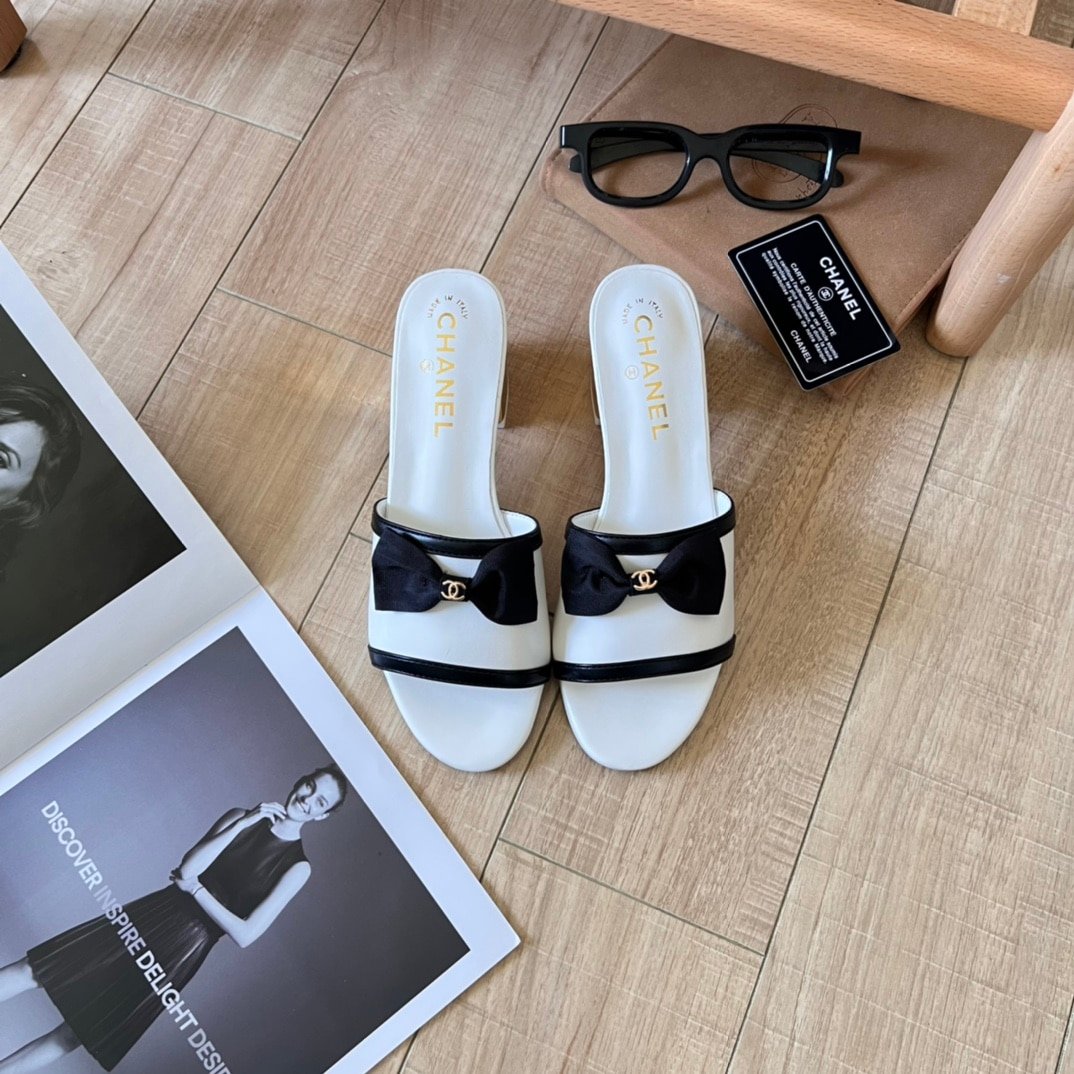 Ch**el Grosgrain Ribbon Bow Mule Leather White