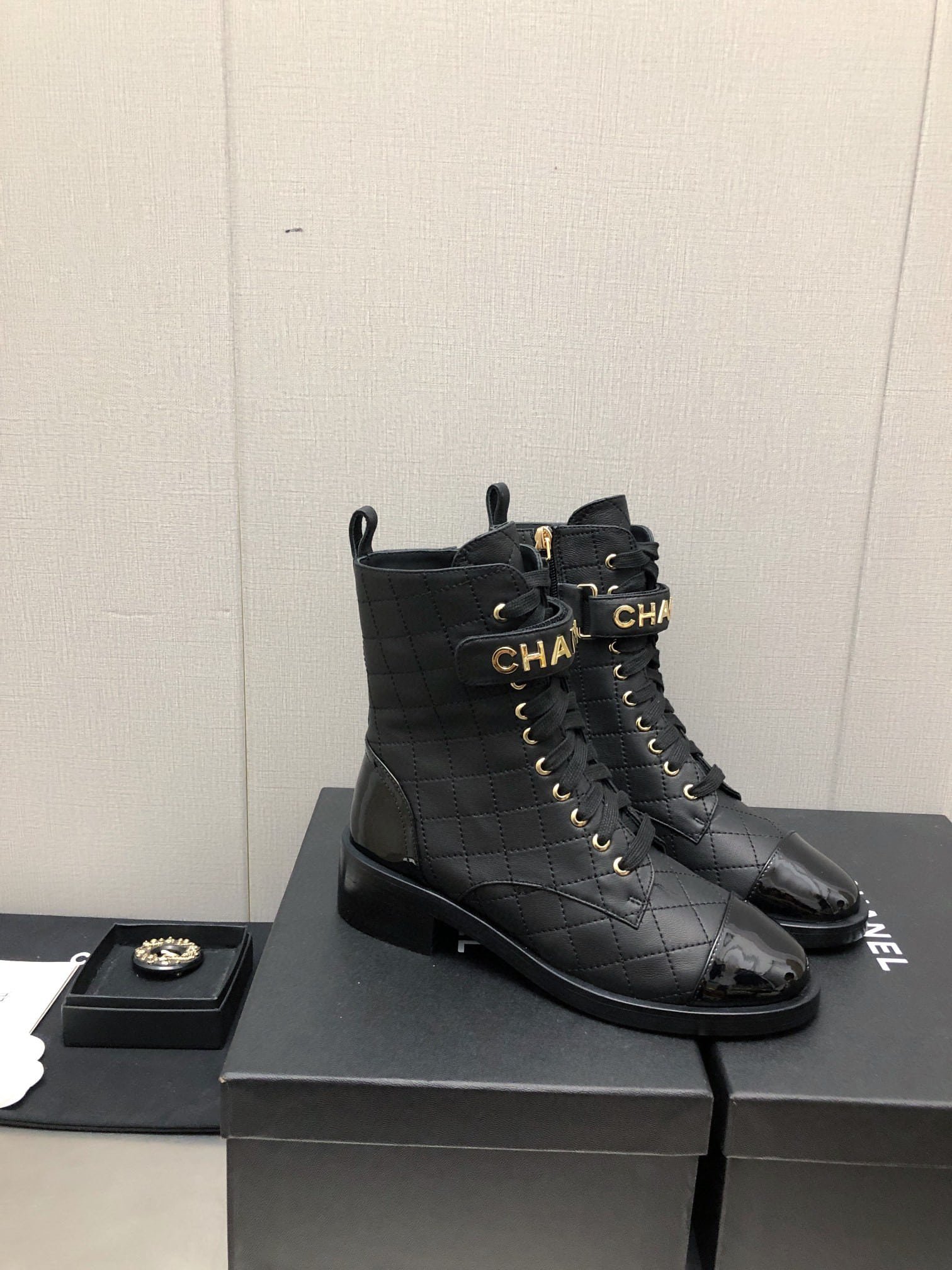Ch**el Combat Boots Black G45005 B13037 94305