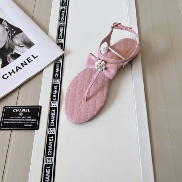 Ch**el Pink Quilted Leather With White Camellia Cc Logo Bow Thong Sandals