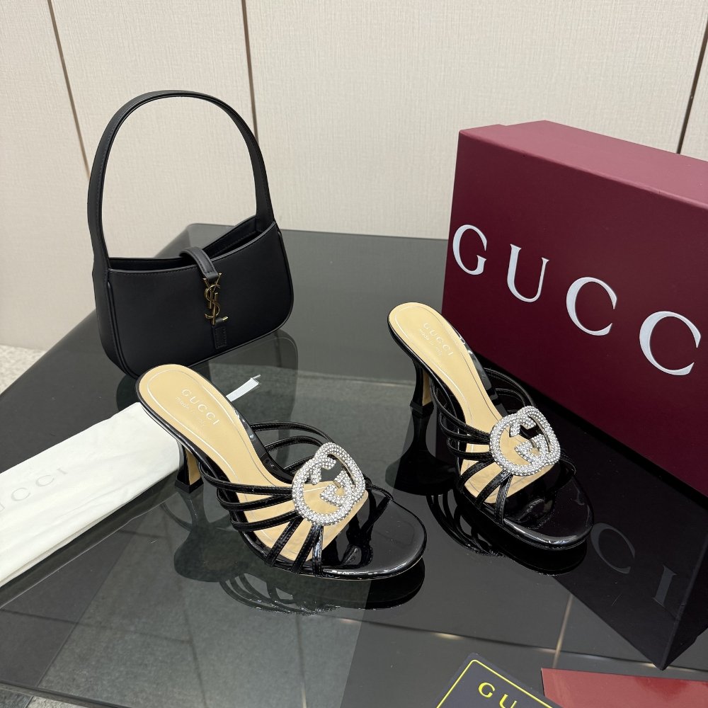 Gvc*1 Women Slide Sandal With Crystal Interlocking G Black 852663 Bnc00 1000