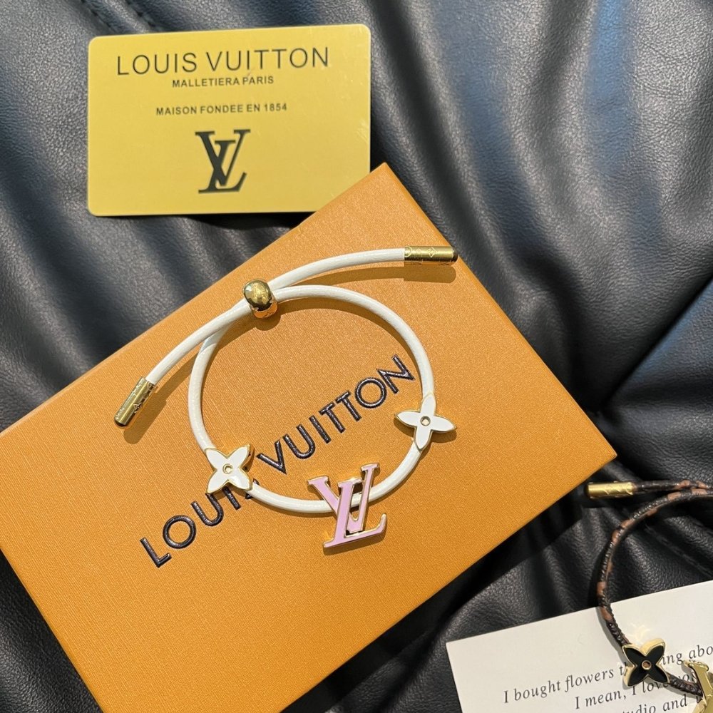 L0vis Vvtt0n Lv Iconic Bracelet Monogram White M1020Z