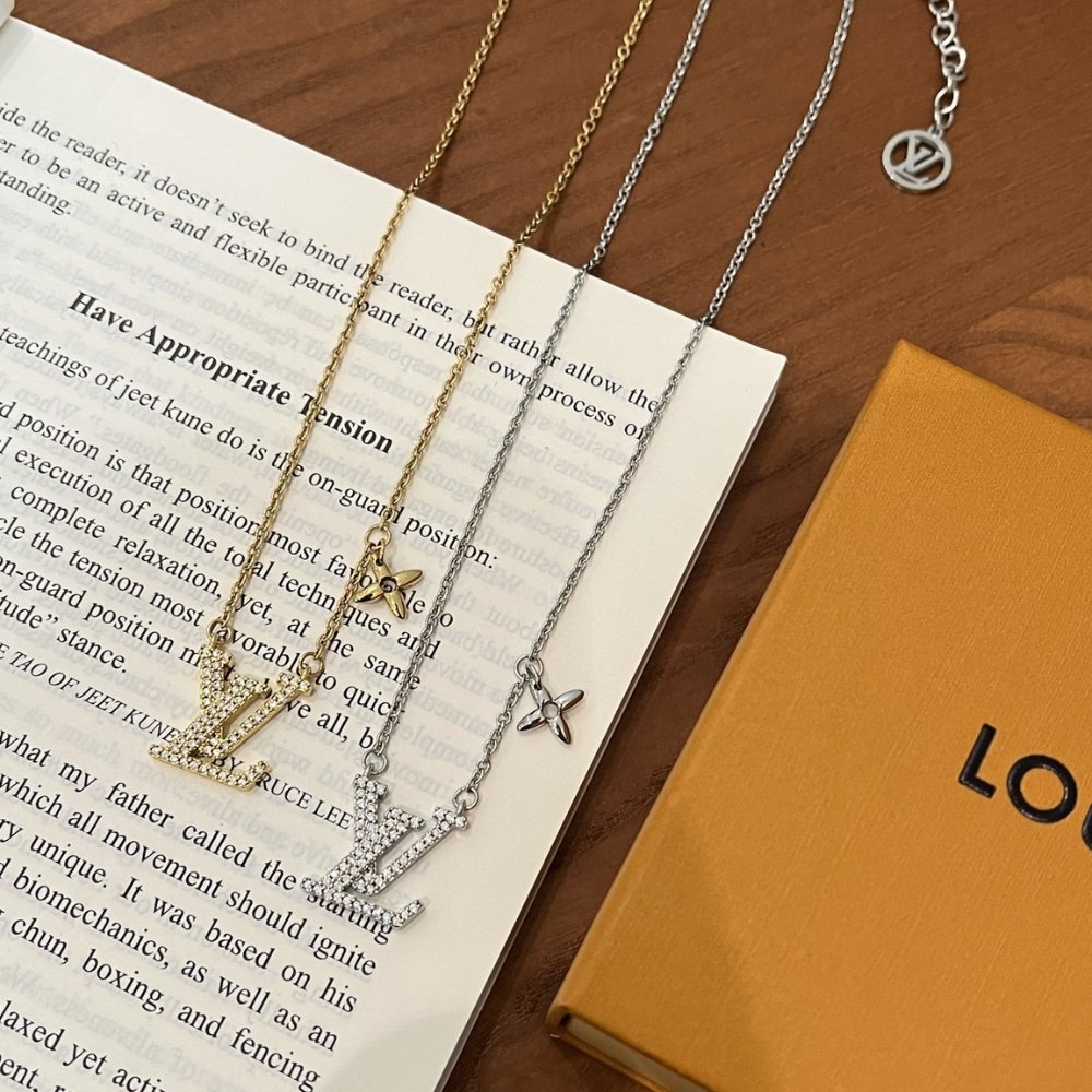 L0vis Vvtt0n Lv Iconic Enamel Necklace Gold M00596