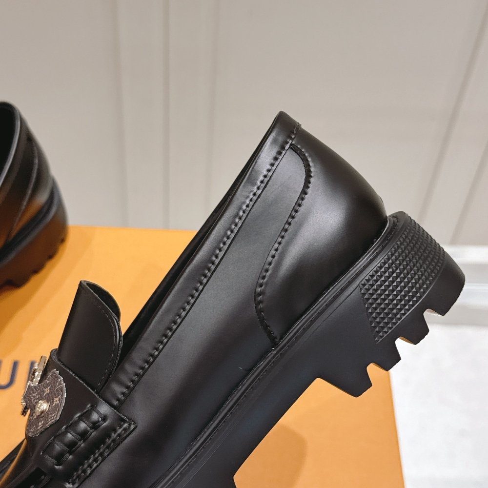 L0vis Vvtt0n District Flat Loafer Black 1Aibyh